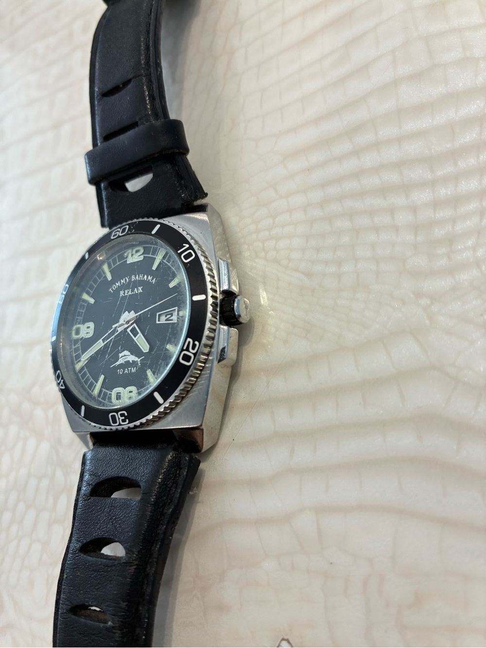 Tommy Bahama Black and Silver Dive-Style Watch - Picture 3 of 11